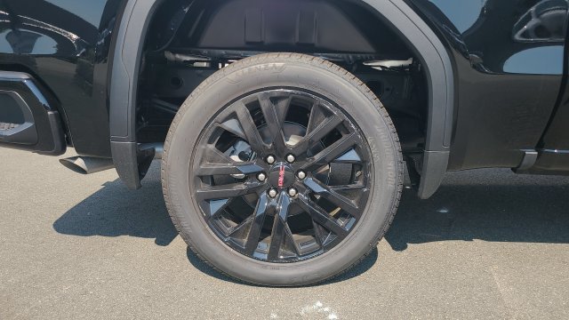 New 2026 GMC Sierra 1500 Elevation w/ LPO, Elevation Black Package AWD/4WD image 9