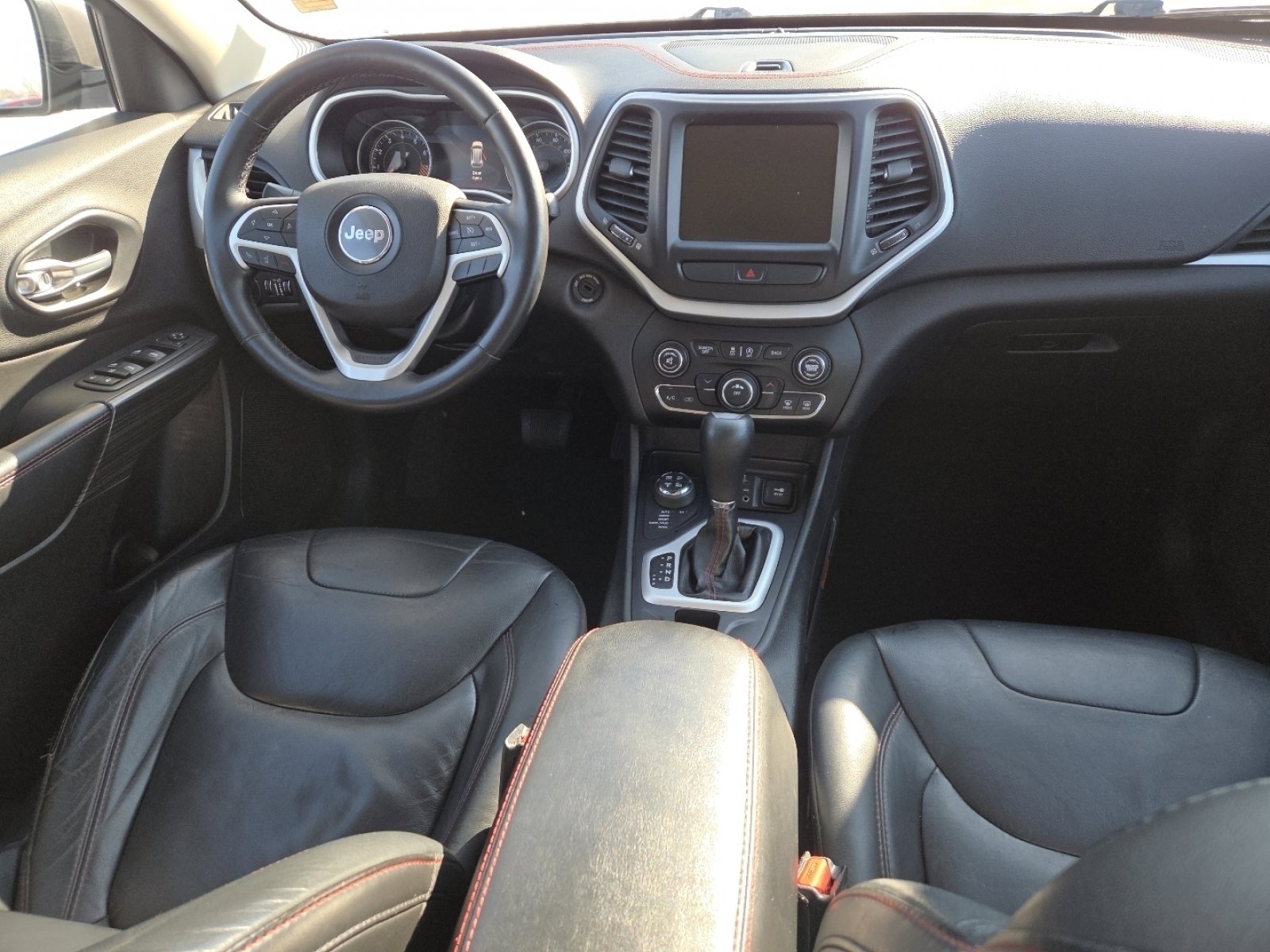 Used 2015 Jeep Cherokee Trailhawk image 21