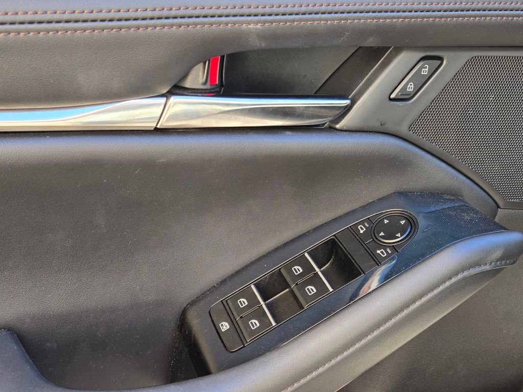Used 2021 MAZDA MAZDA3 s image 10