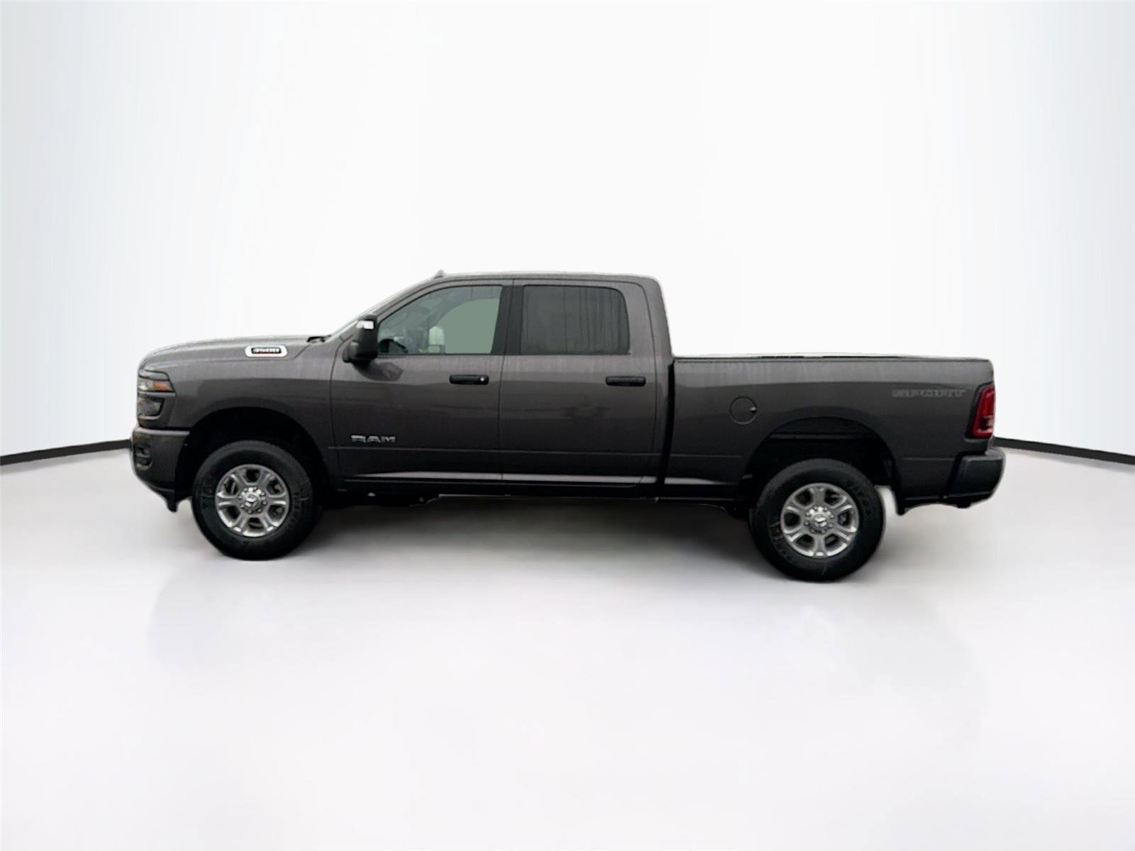 New 2026 RAM 3500 Big Horn AWD/4WD image 4