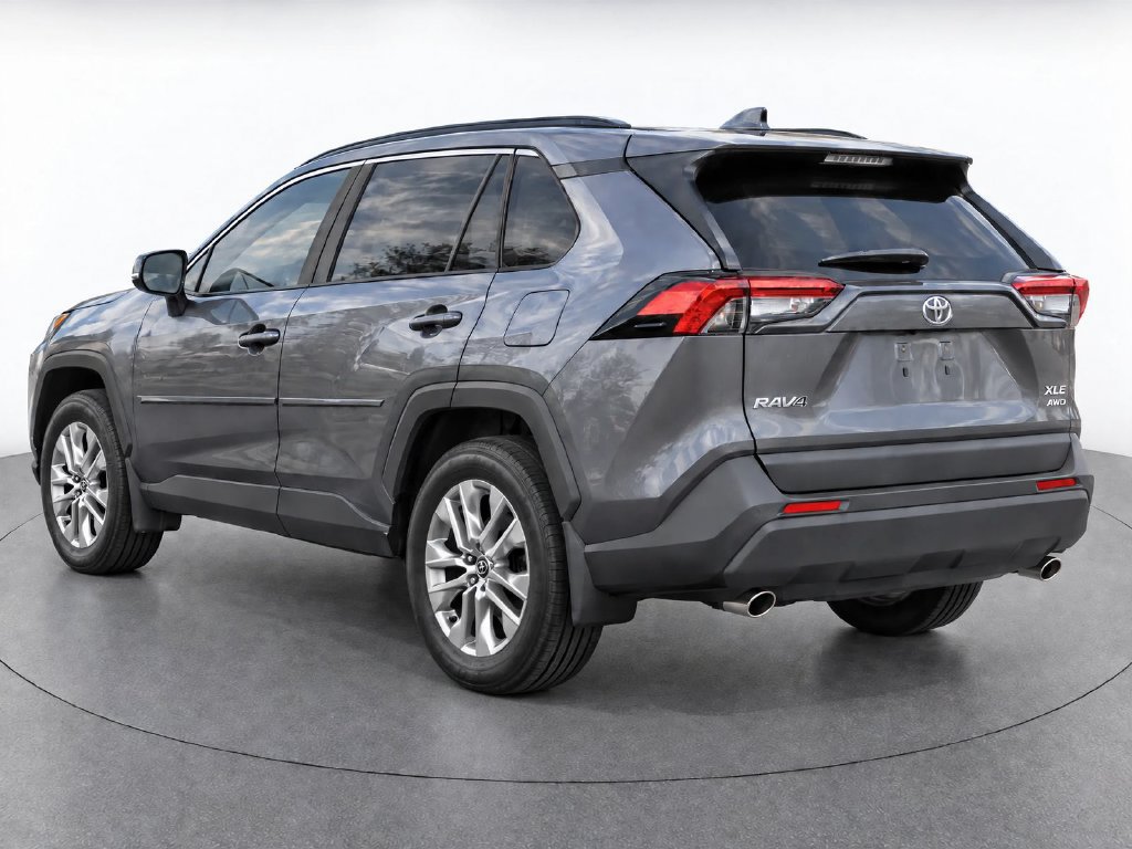 Used 2020 Toyota RAV4 XLE Premium AWD/4WD image 3