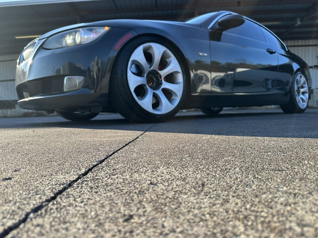 Used 2009 BMW 335i Convertible w/ Premium Pkg image 2