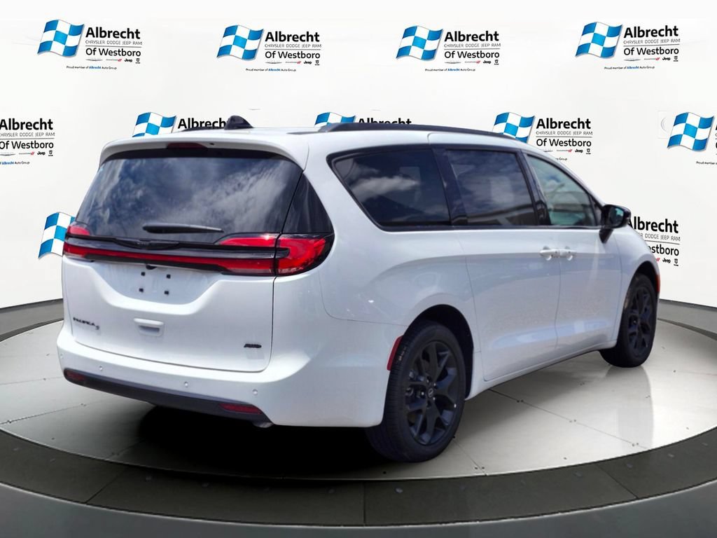 New 2026 Chrysler Pacifica Select w/ S Appearance Package AWD/4WD image 5