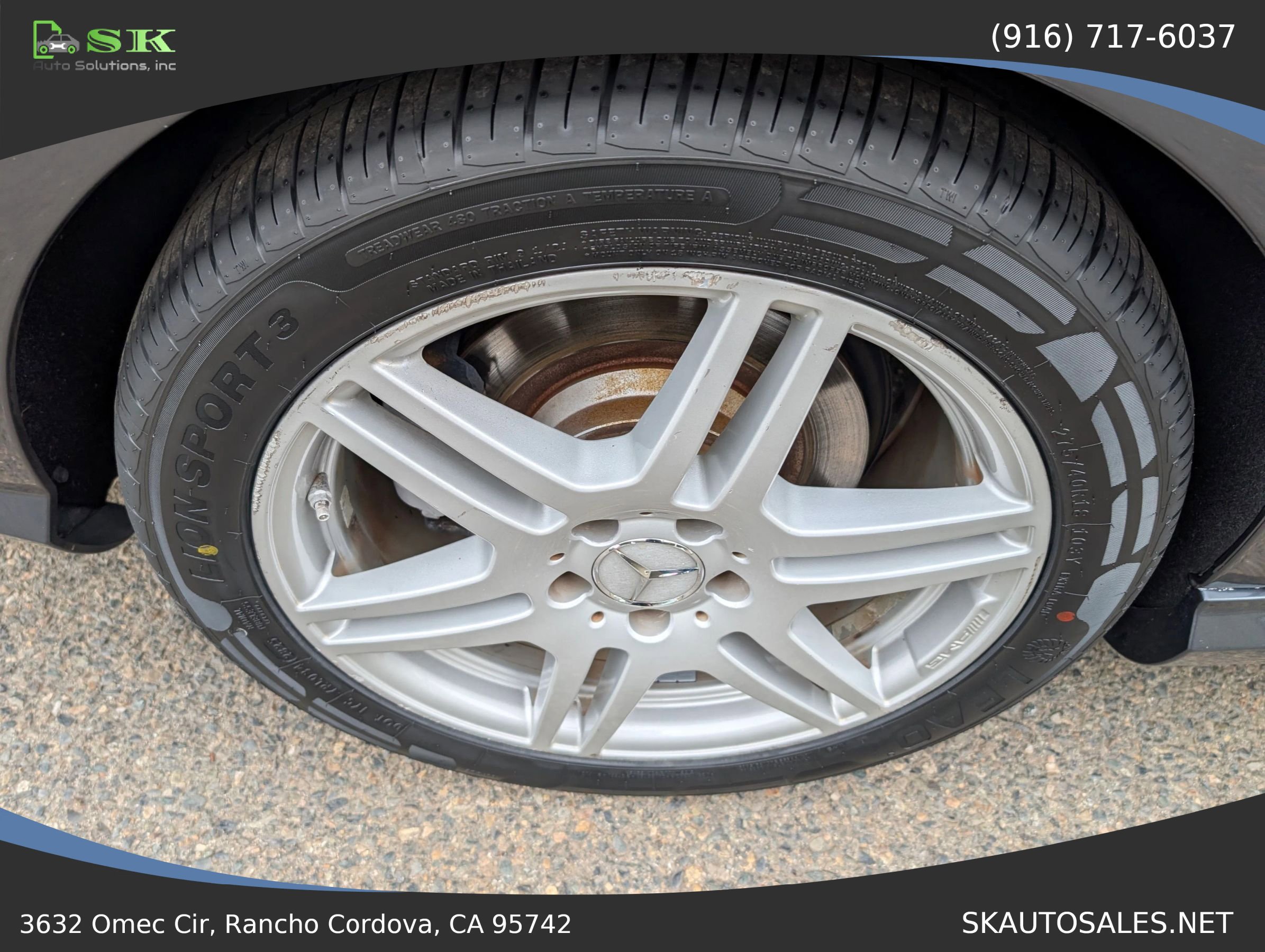 Used 2010 Mercedes-Benz E 550 Sedan image 42