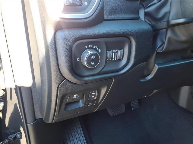 New 2026 RAM 1500 Big Horn AWD/4WD image 17