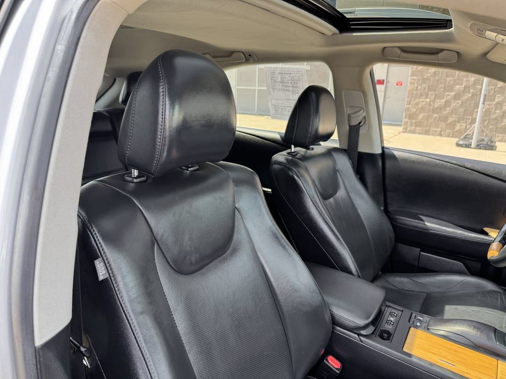 Used 2015 Lexus RX 450h AWD image 41