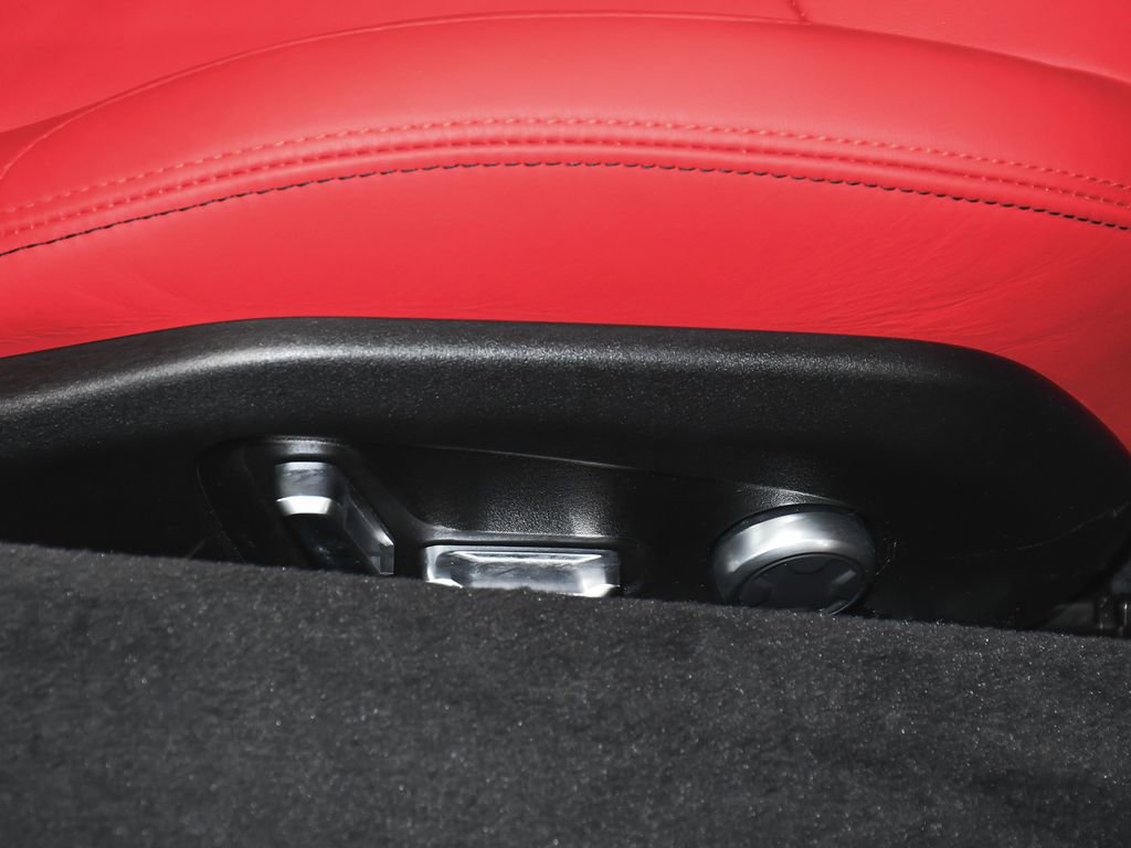 Used 2025 Lotus Emira image 51