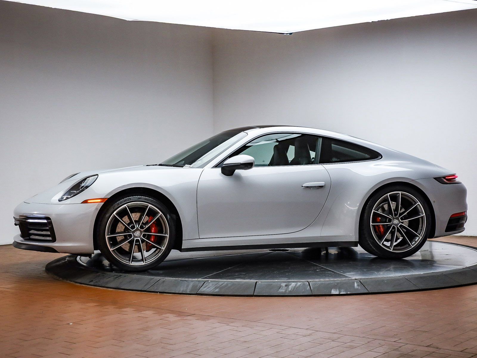 Certified 2024 Porsche 911 Carrera S RWD image 2