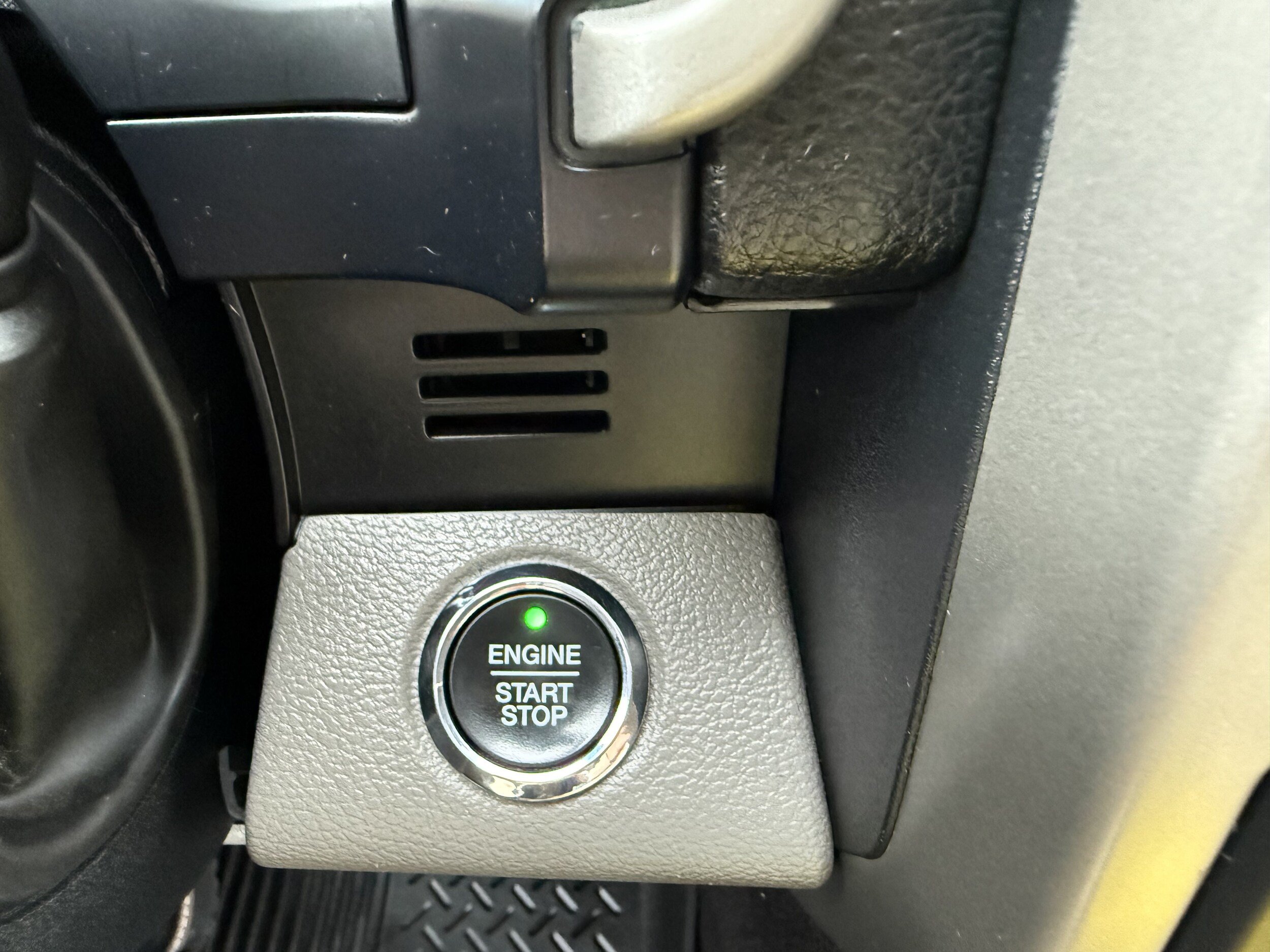 Used 2016 Ford F150 Lariat AWD/4WD image 22