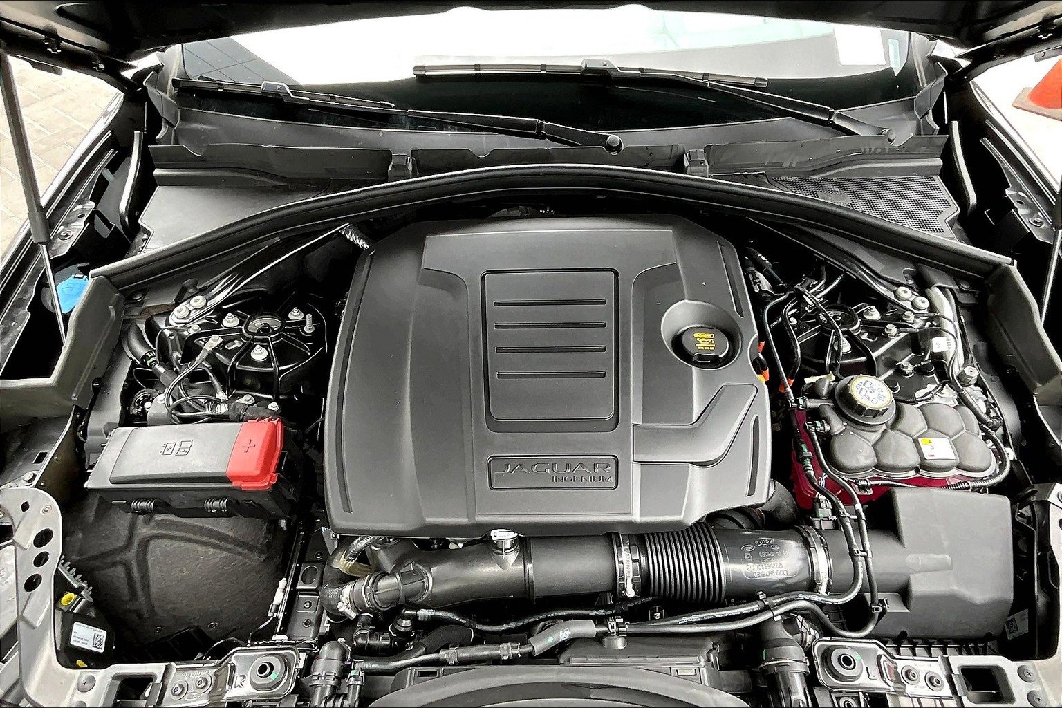 New 2026 Jaguar F-PACE R-Dynamic S image 11