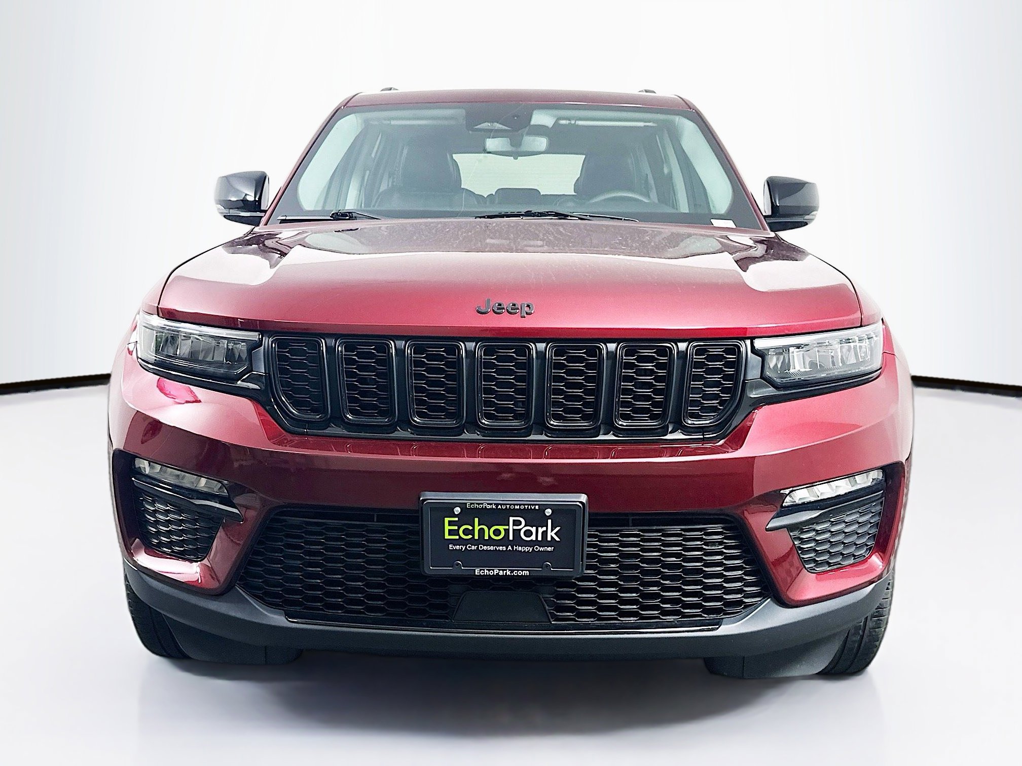 Used 2023 Jeep Grand Cherokee Limited w/ Black Appearance Package AWD/4WD image 2