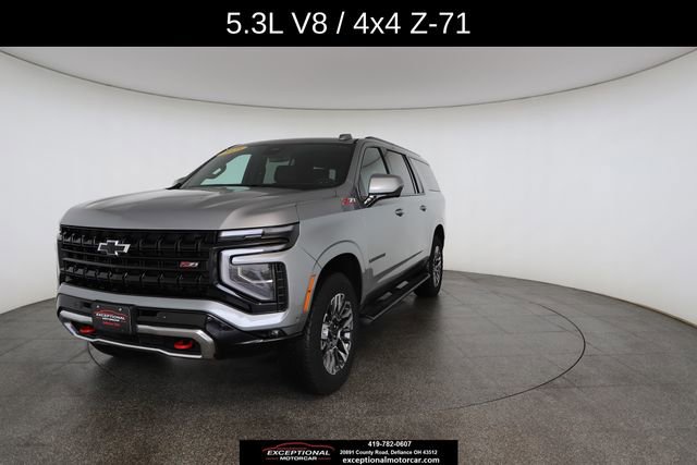 Used 2025 Chevrolet Suburban Z71 image 1