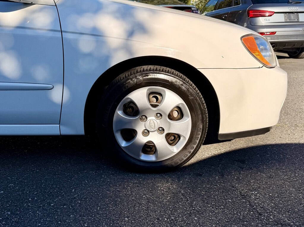 Used 2006 Kia Spectra EX image 27