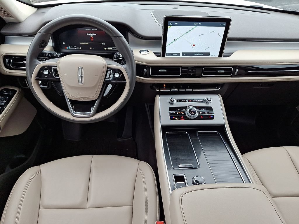 Certified 2024 Lincoln Aviator AWD w/ Premium Package image 13
