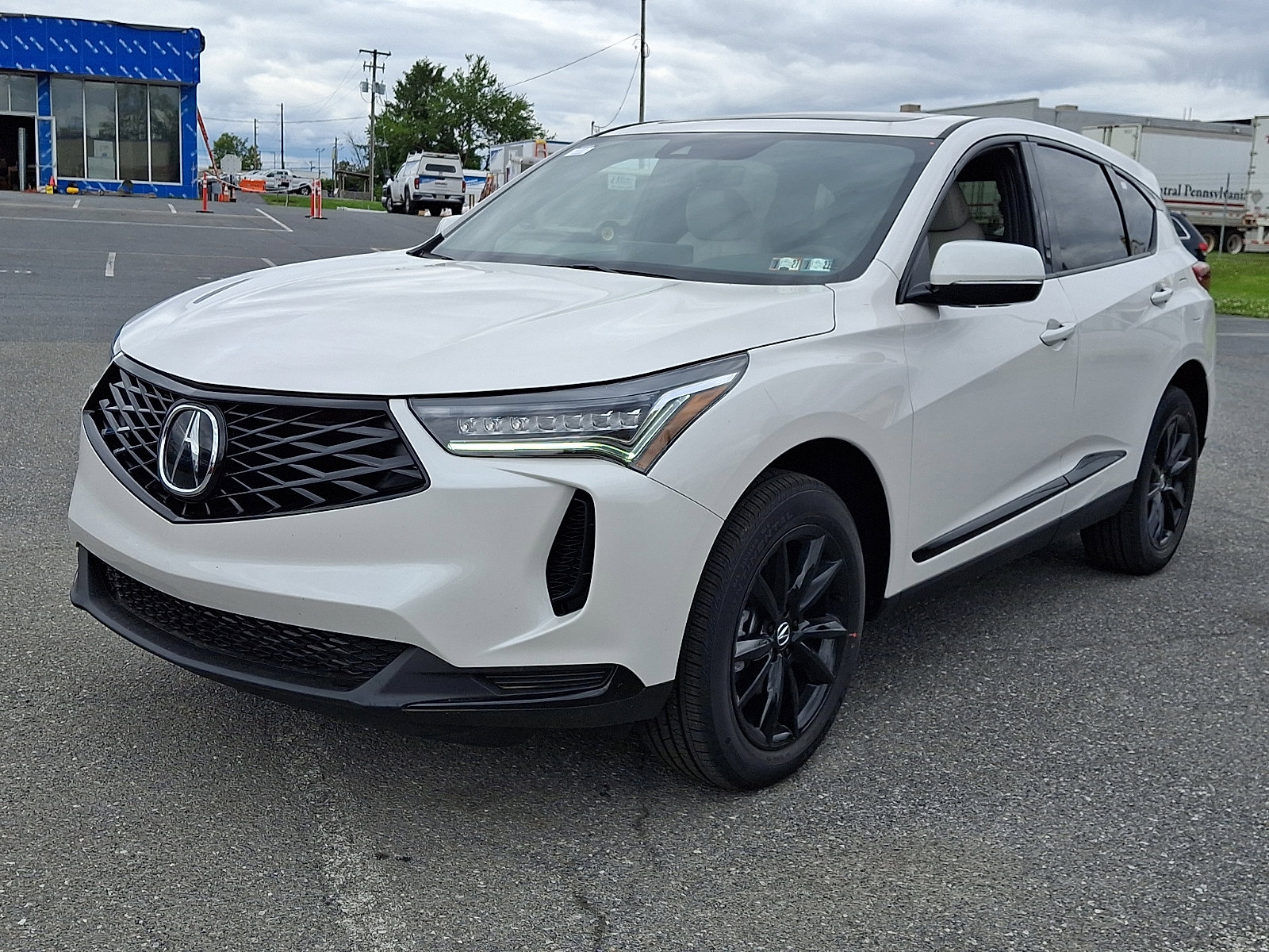 New 2026 Acura RDX SH-AWD image 2