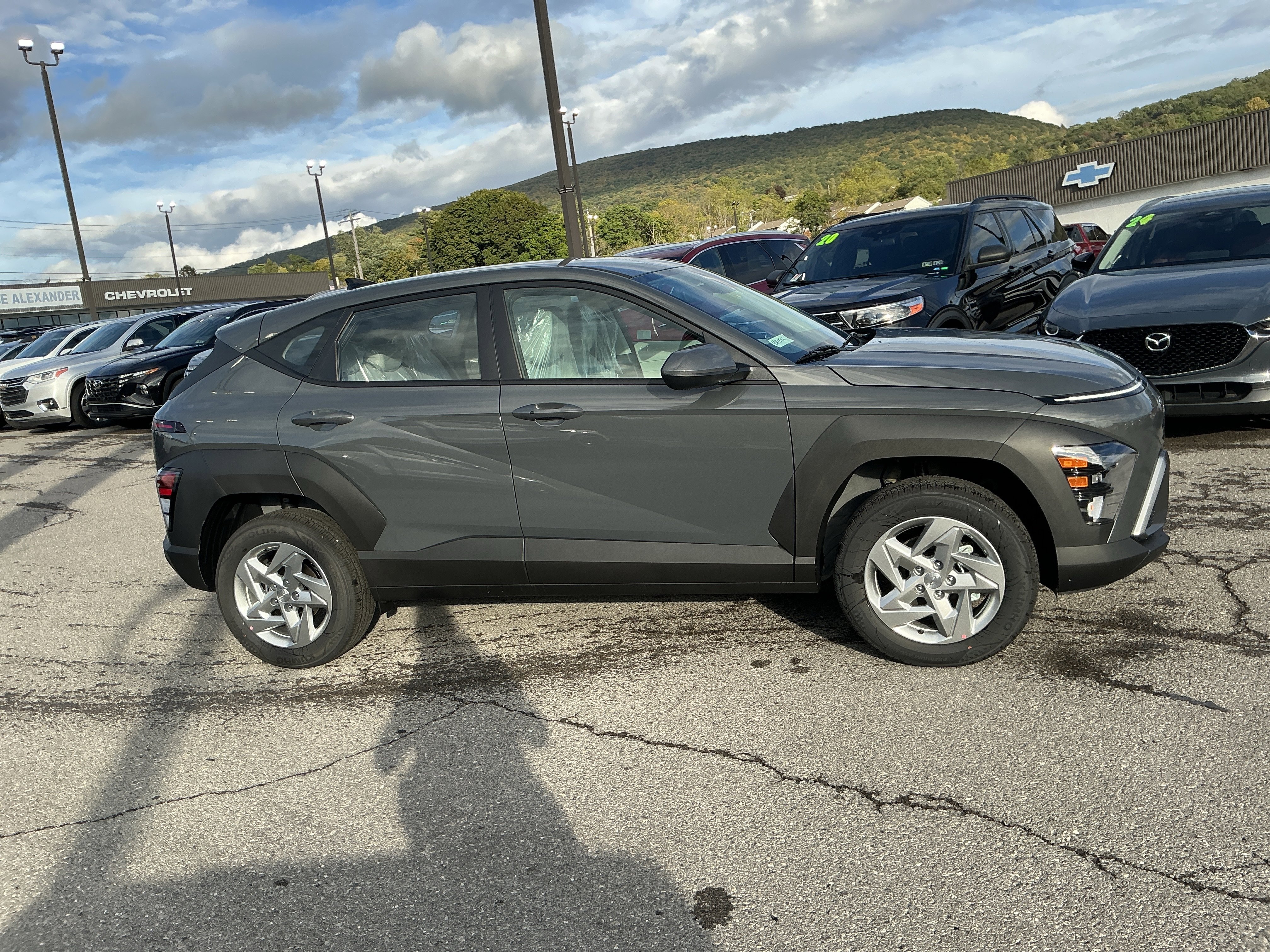 New 2026 Hyundai Kona SE image 2