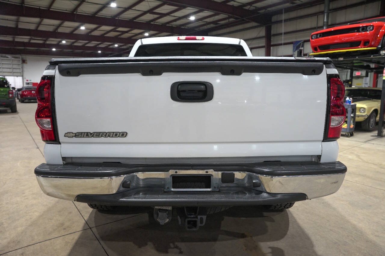 Used 2006 Chevrolet Silverado 1500 LT w/ Light Duty Power Package AWD/4WD image 7