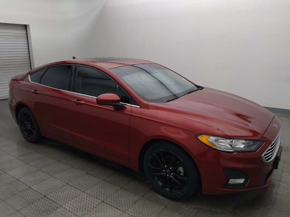 Used 2019 Ford Fusion SE w/ Equipment Group 151A FWD image 11