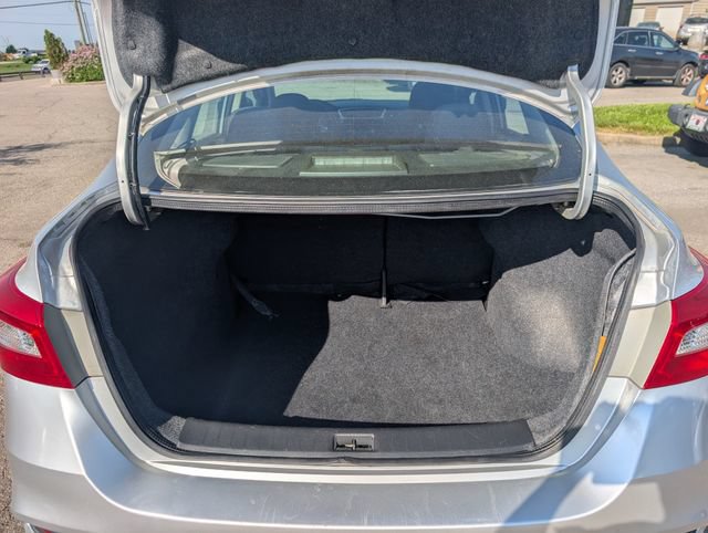 Used 2017 Nissan Sentra SV FWD image 19
