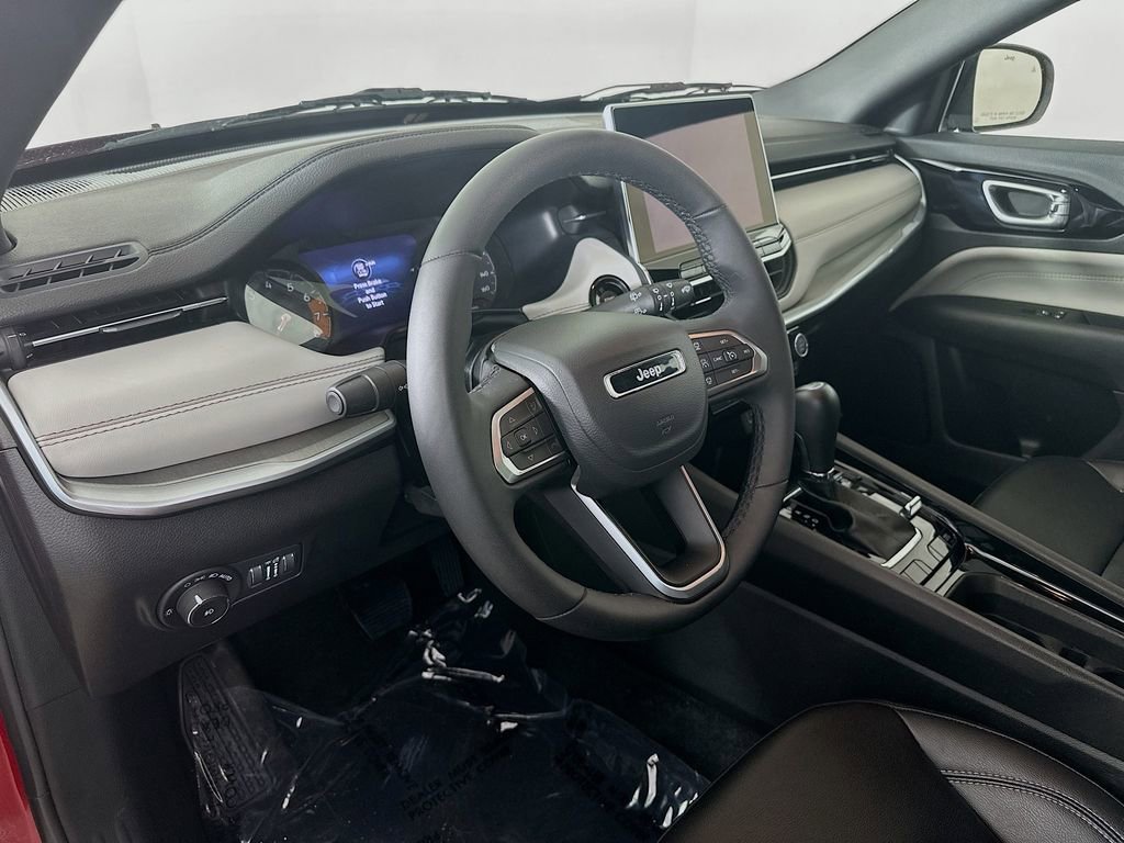 Certified 2025 Jeep Compass Limited image 16