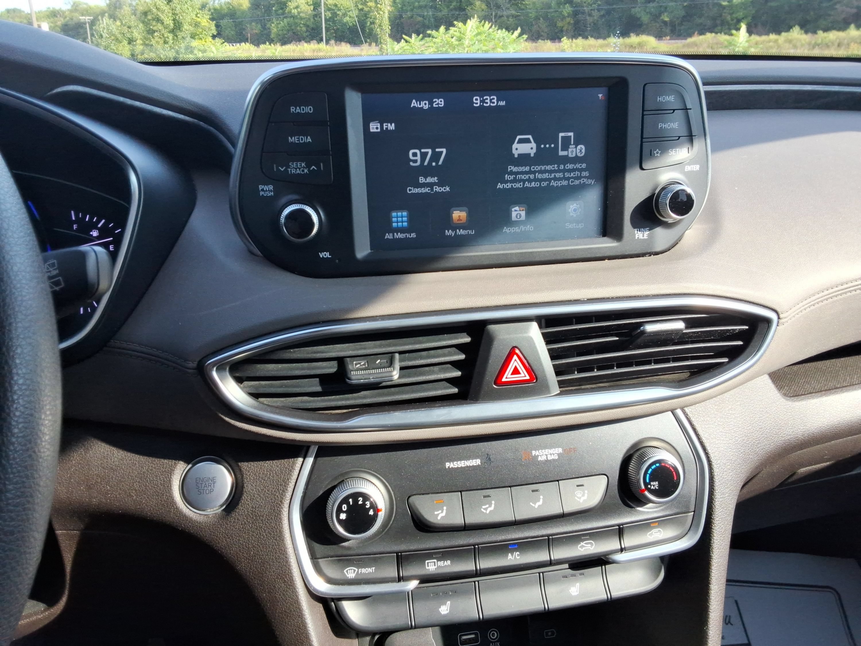 Used 2019 Hyundai Santa Fe SEL AWD/4WD image 15