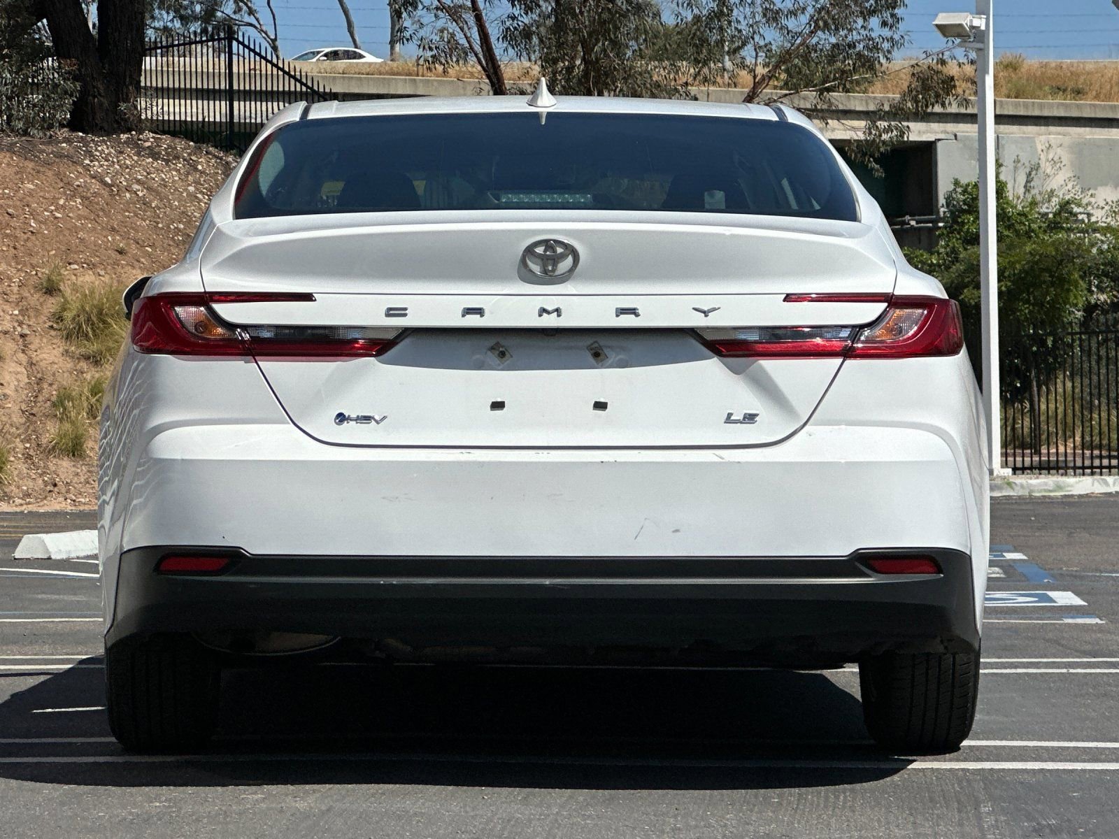 Used 2025 Toyota Camry LE FWD image 4