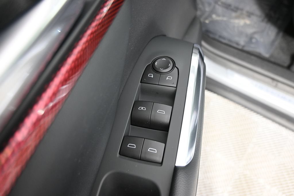 Used 2026 Chevrolet Traverse Z71 w/ LPO, Floor Liner Package AWD/4WD image 20
