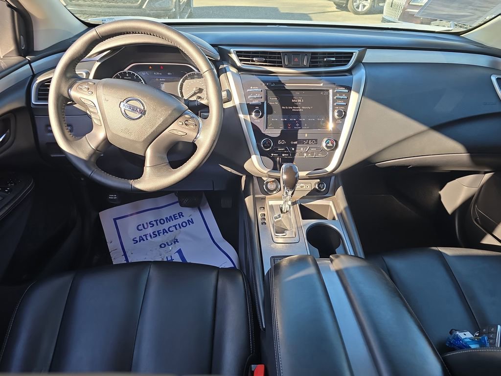 Used 2022 Nissan Murano SV w/ Cargo Package image 16