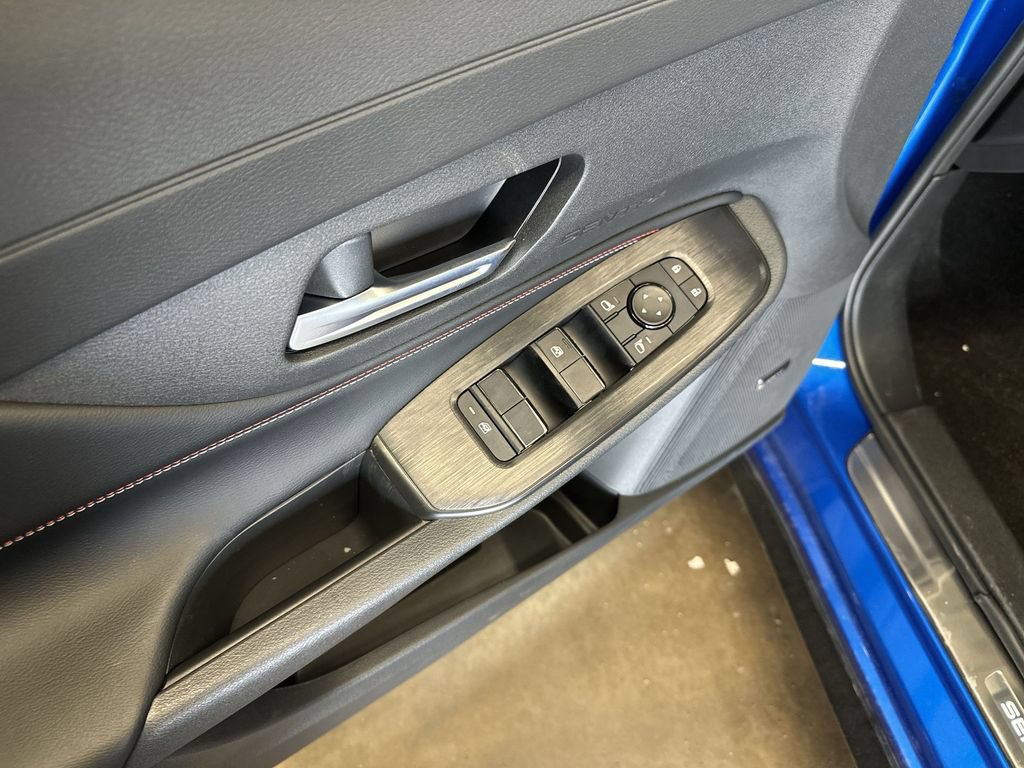 New 2026 Nissan Sentra SR w/ SR Premium Package FWD image 15