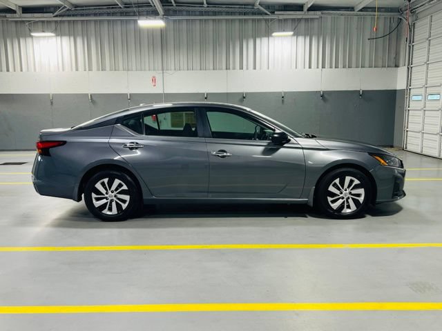 Used 2025 Nissan Altima 2.5 S FWD image 18