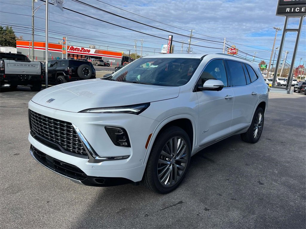 New 2026 Buick Enclave Avenir image 7