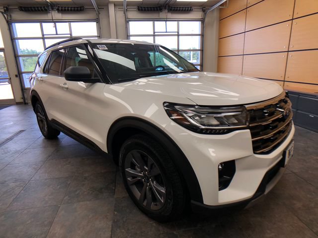 New 2026 Ford Explorer Active w/ Active Comfort Package