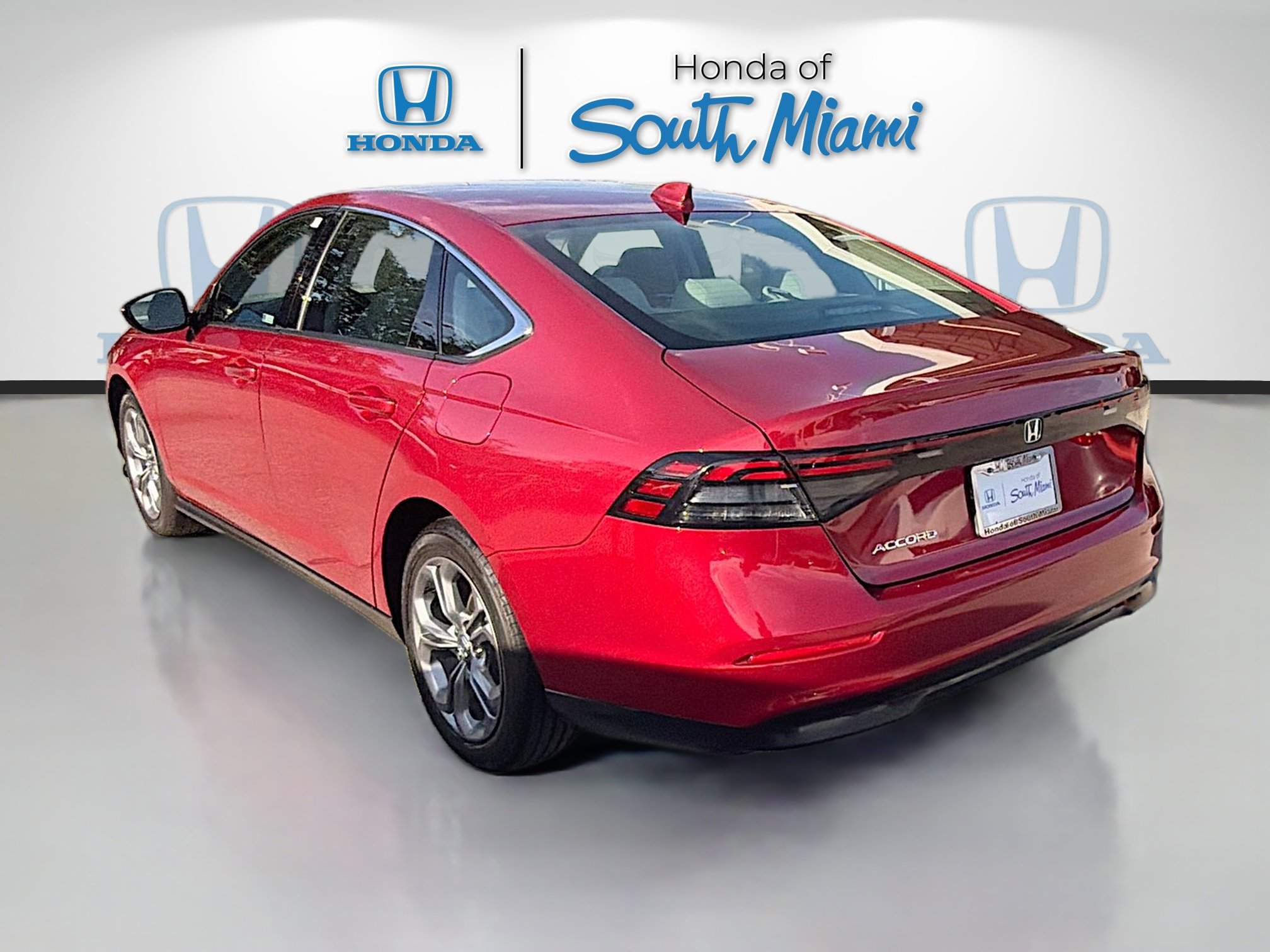 Certified 2024 Honda Accord EX image 5