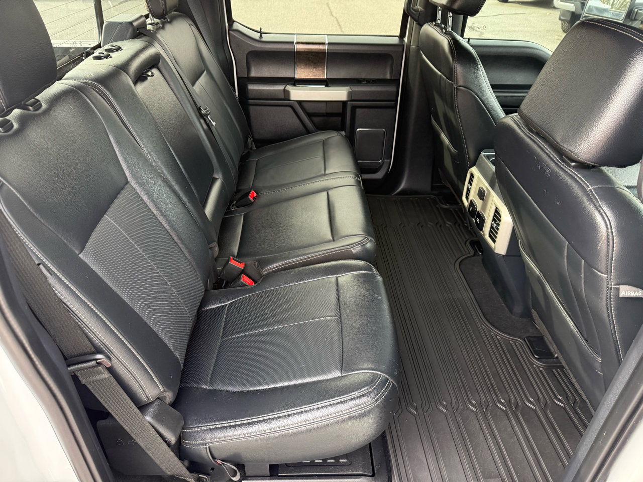 Used 2022 Ford F250 Lariat w/ Lariat Value Package image 17