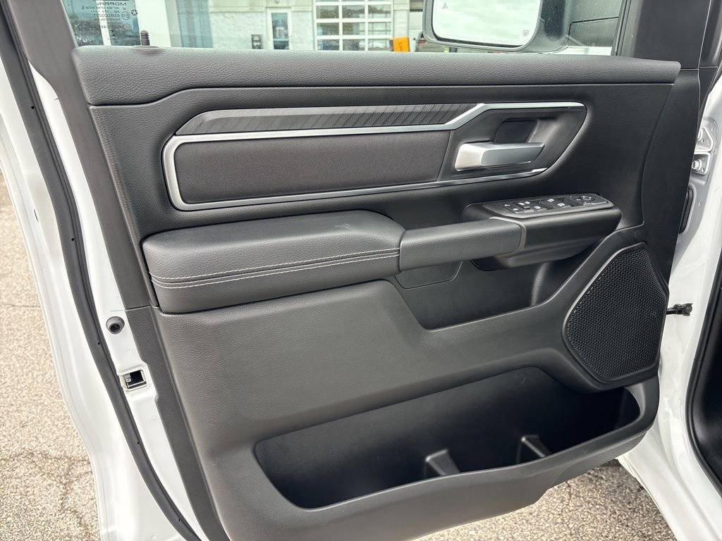 New 2026 RAM 1500 4x4 Crew Cab image 8