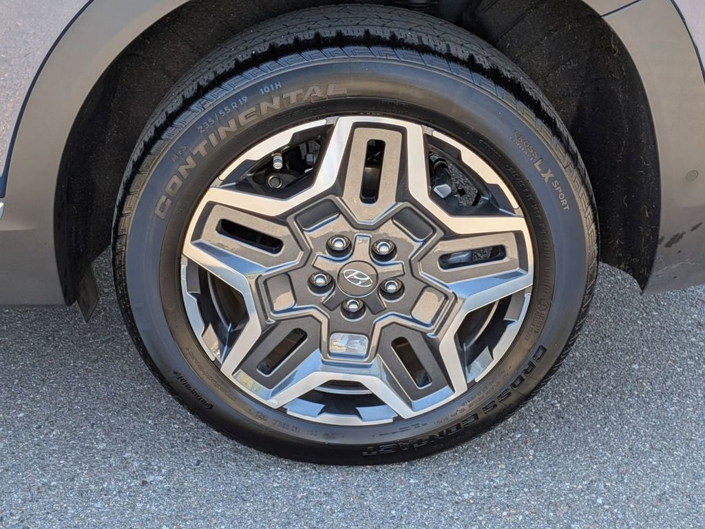 Certified 2023 Hyundai Santa Fe Limited image 12