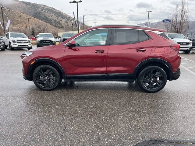 Used 2024 Buick Encore GX Sport Touring image 7