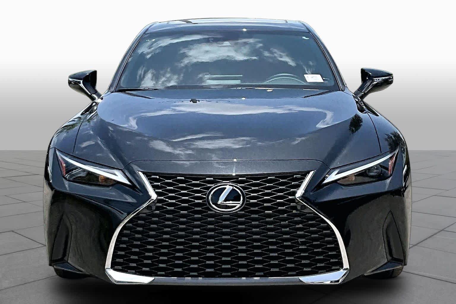 Used 2025 Lexus IS 300 w/ Premium Package RWD image 4