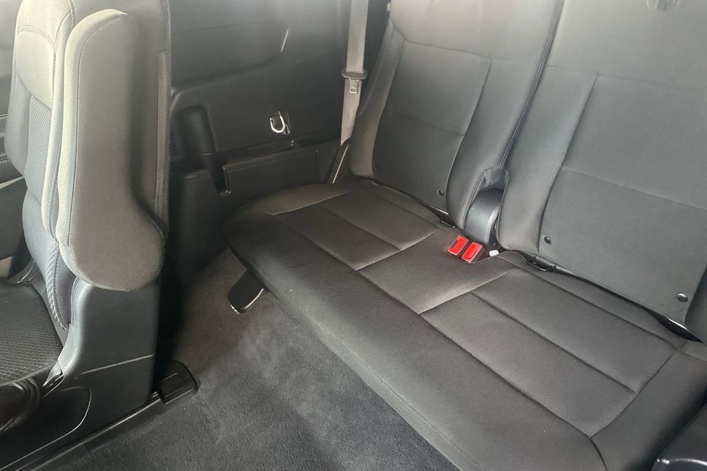 Certified 2023 Ford Explorer XLT image 17