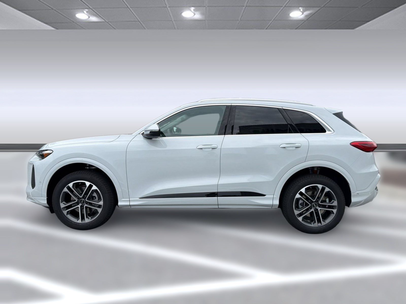 New 2026 Audi Q5 Premium AWD/4WD image 2