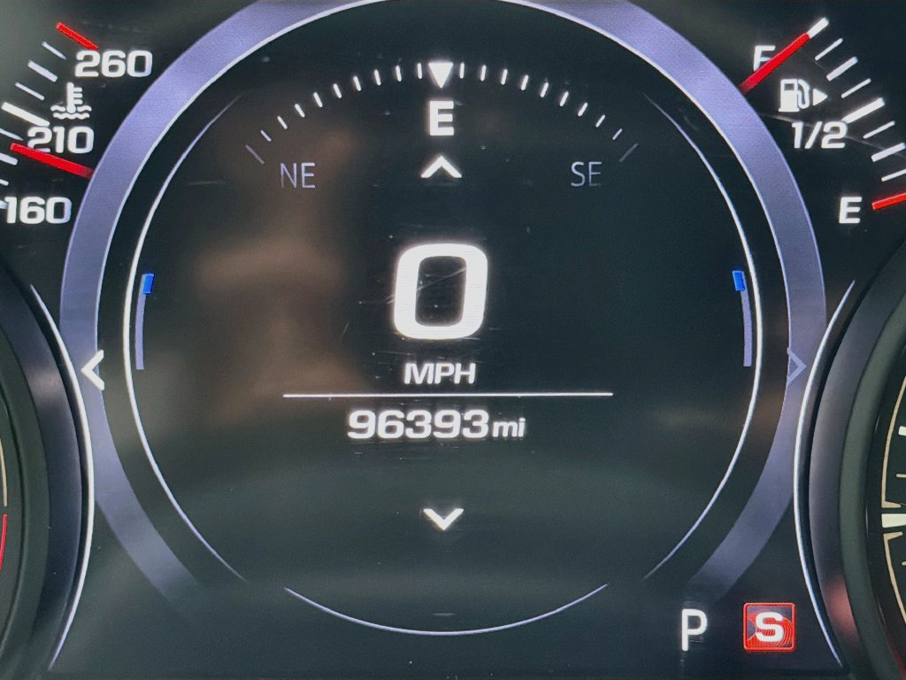 Used 2020 Chevrolet Camaro SS RWD image 36