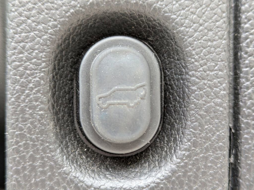 Used 2020 Chevrolet Tahoe Premier image 14