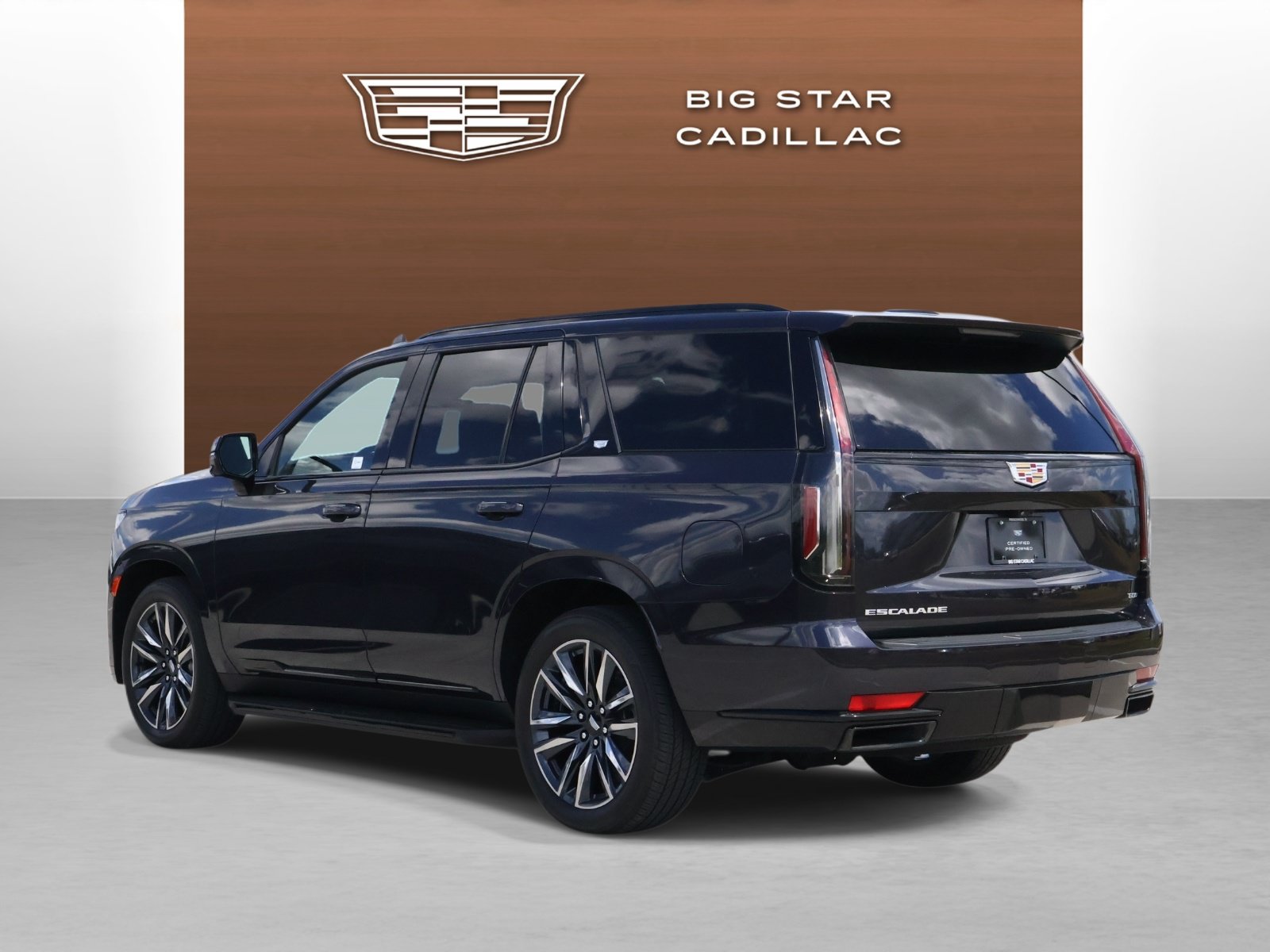 Used 2024 Cadillac Escalade Sport Platinum AWD/4WD image 3