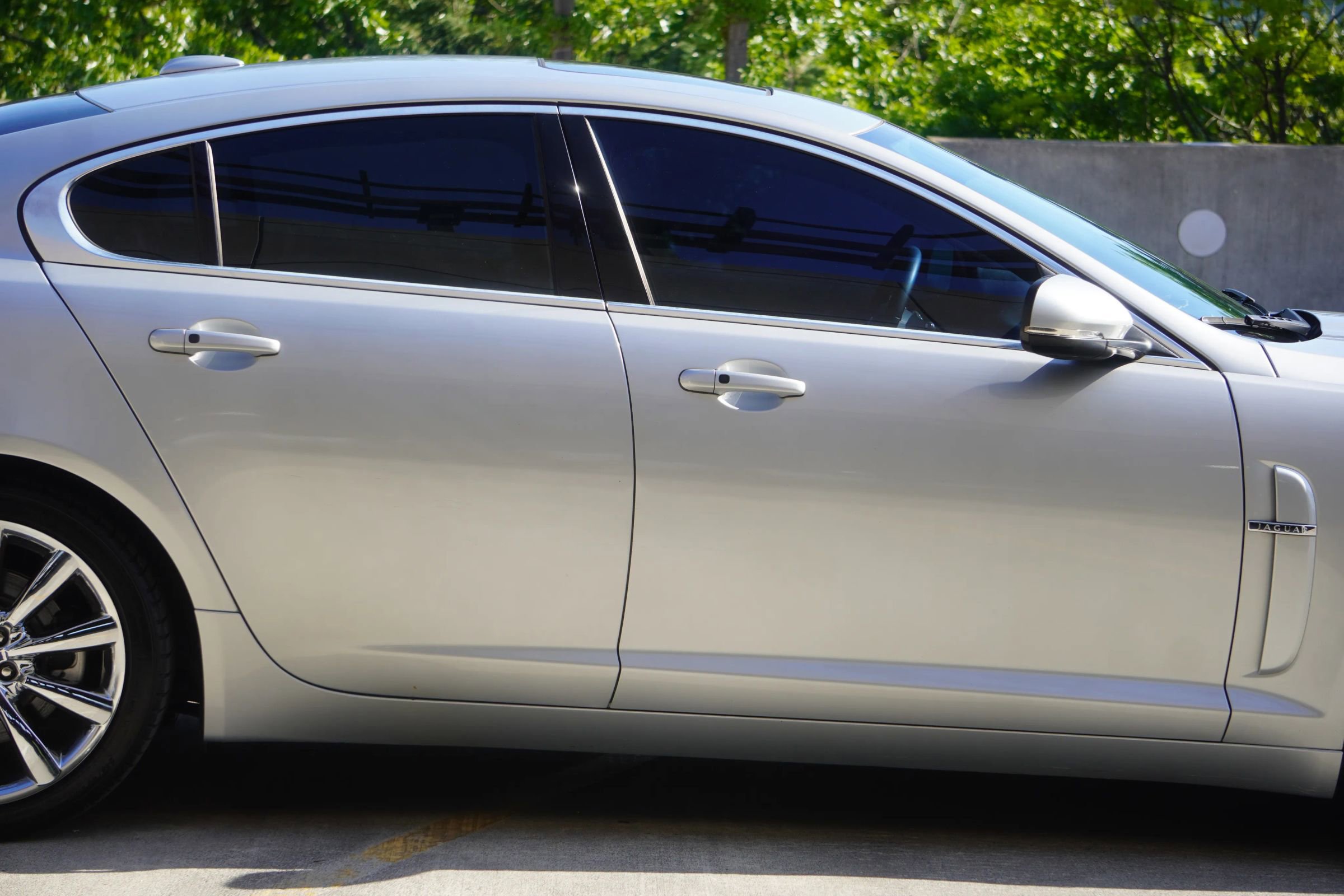 Used 2011 Jaguar XF Premium RWD image 26