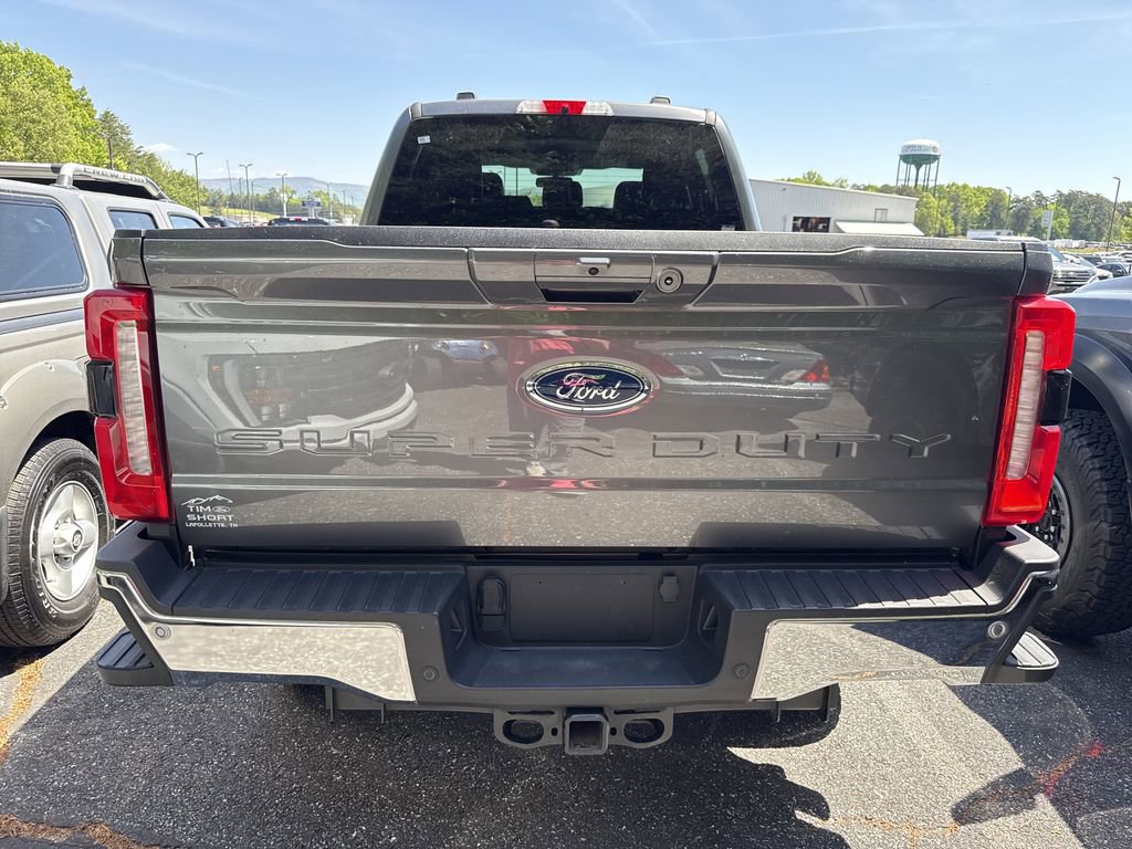 Used 2025 Ford F350 Lariat w/ Chrome Package AWD/4WD image 14