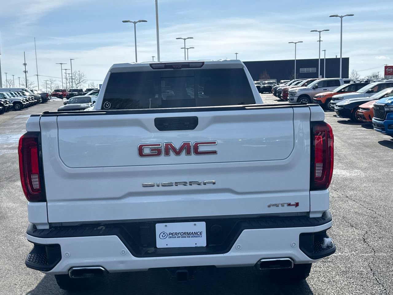 Used 2022 GMC Sierra 1500 AT4 w/ Technology Package image 4