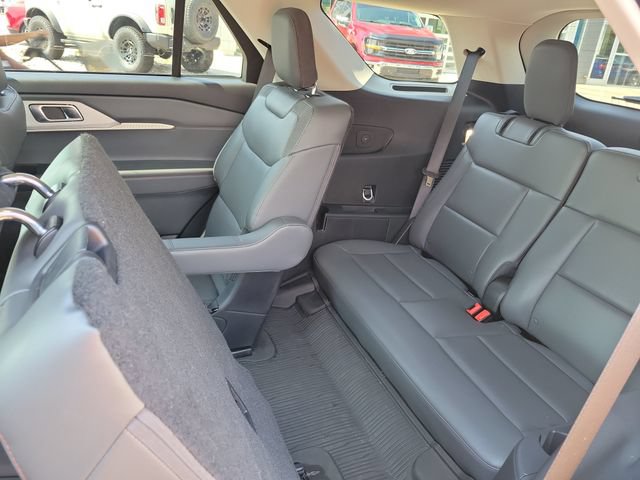 New 2026 Ford Explorer Active w/ Active Comfort Package AWD/4WD image 16