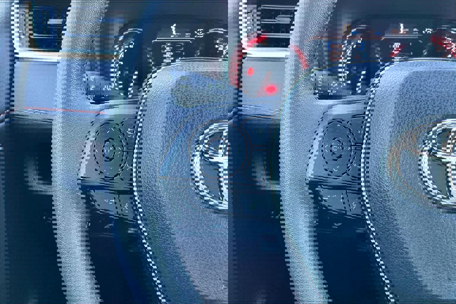 Used 2023 Toyota RAV4 Adventure image 21