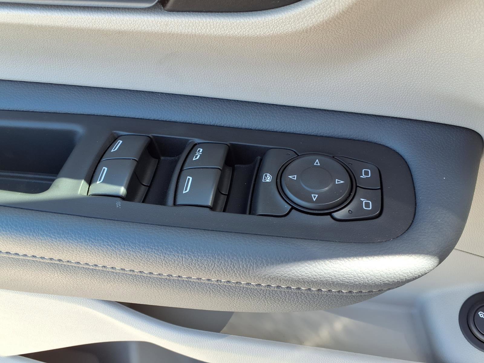 Used 2023 GMC Terrain Denali AWD/4WD image 28