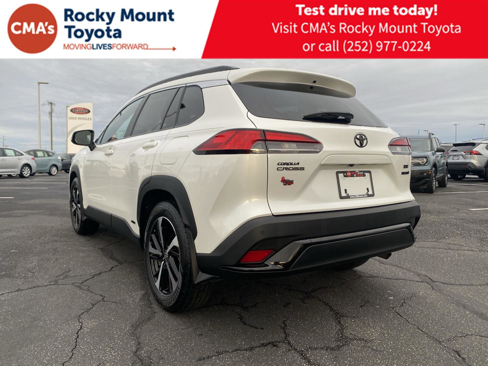 Used 2024 Toyota Corolla Cross AWD Hybrid w/ Convenience Package image 5